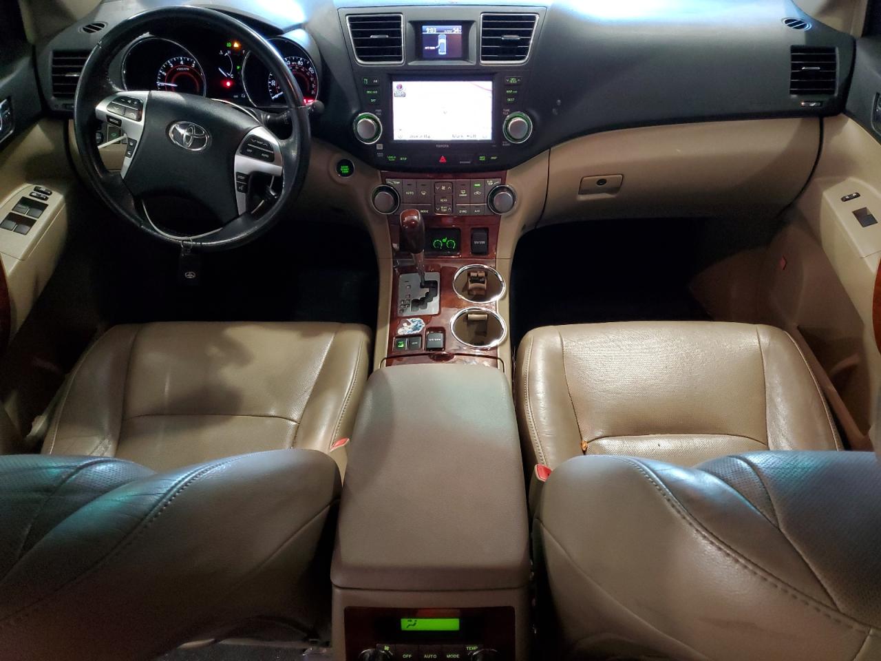 TOYOTA HIGHLANDER LIMITED