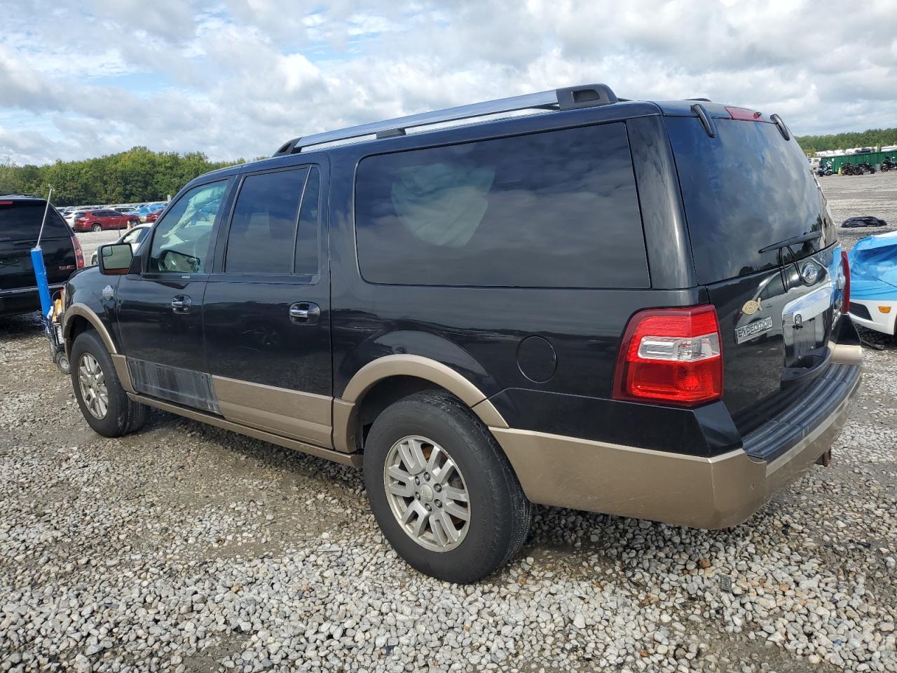 FORD EXPEDITION EL XLT