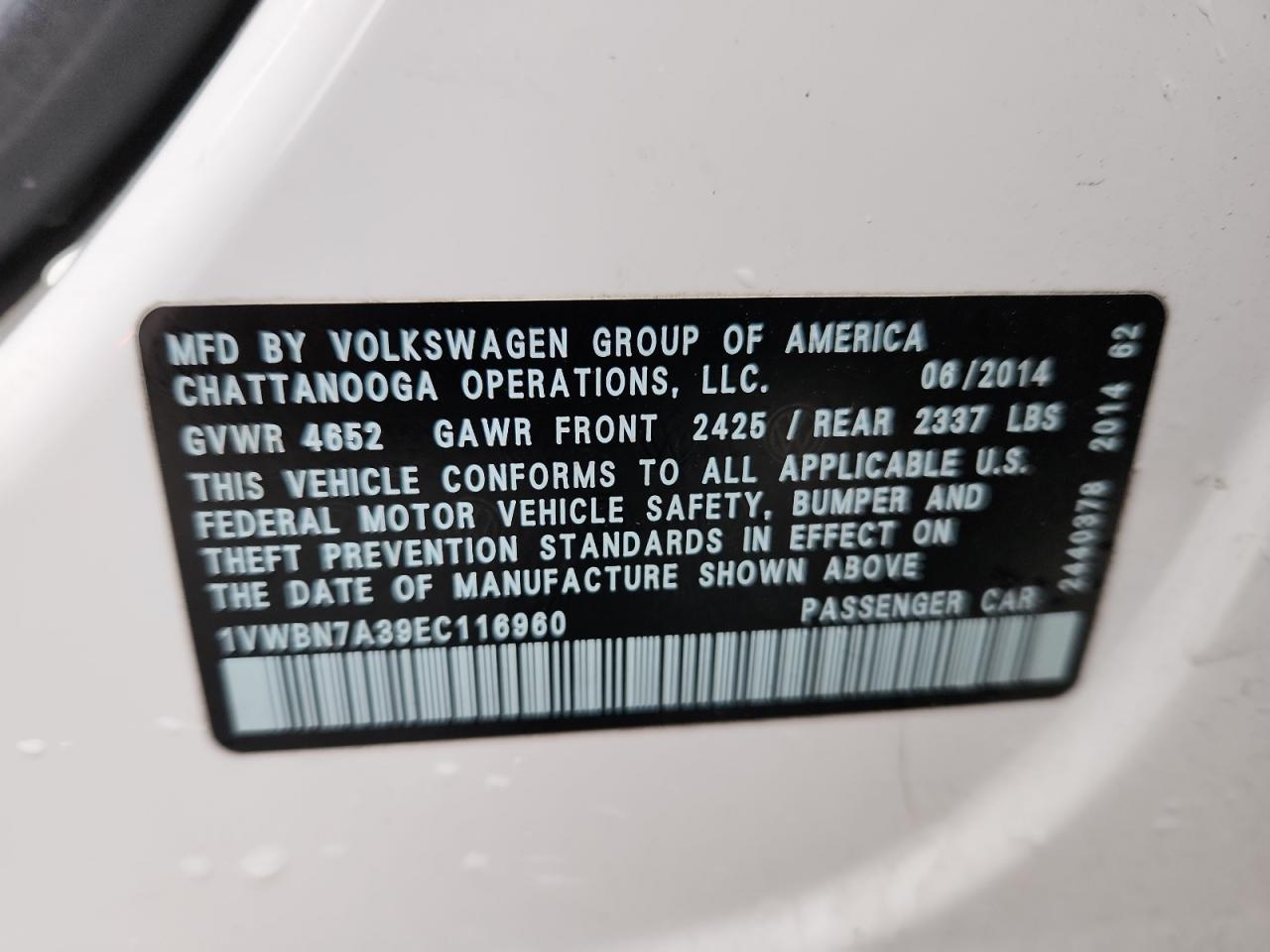 VOLKSWAGEN PASSAT SE