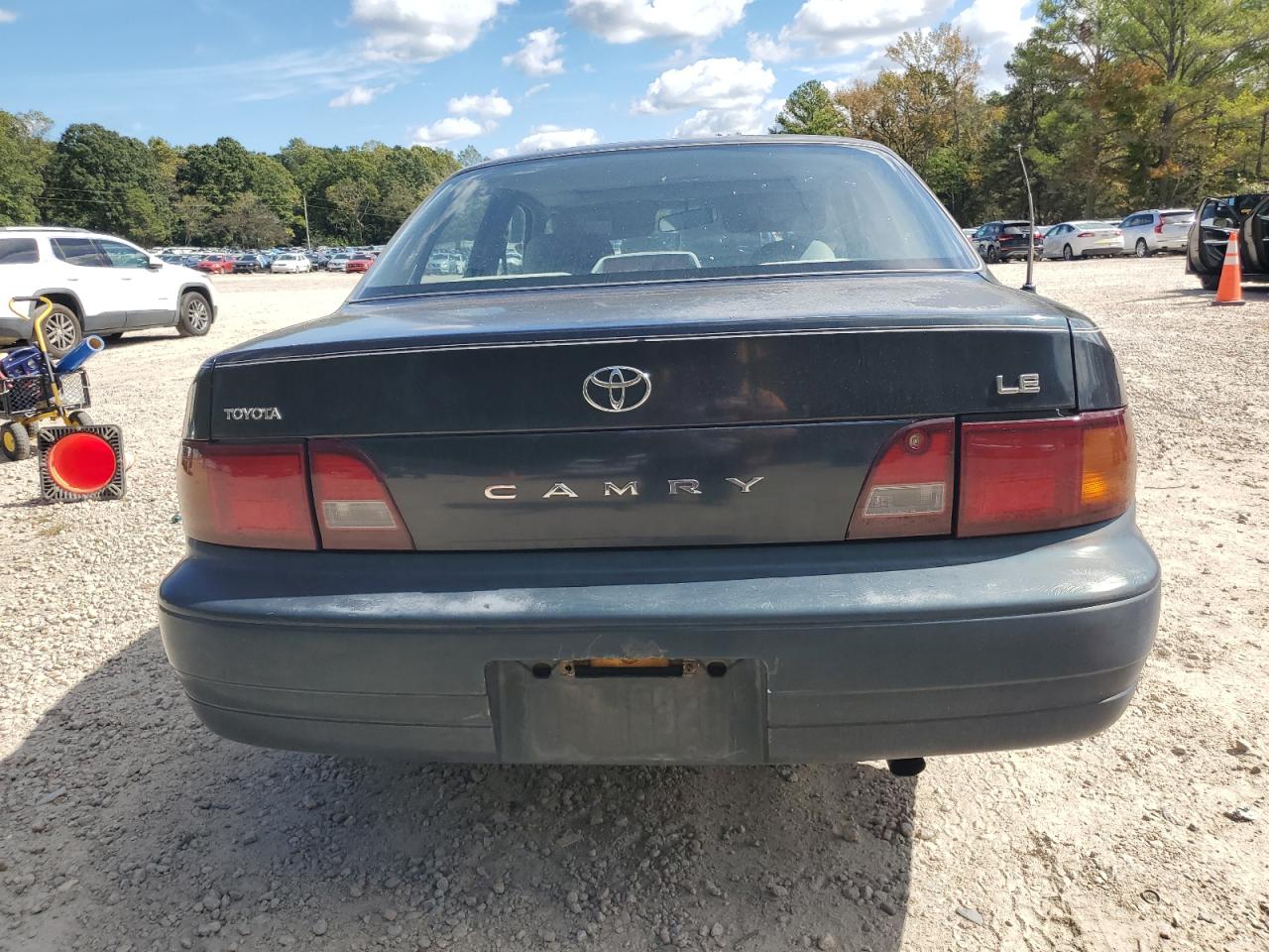 Lot #3279473399 1995 TOYOTA CAMRY LE