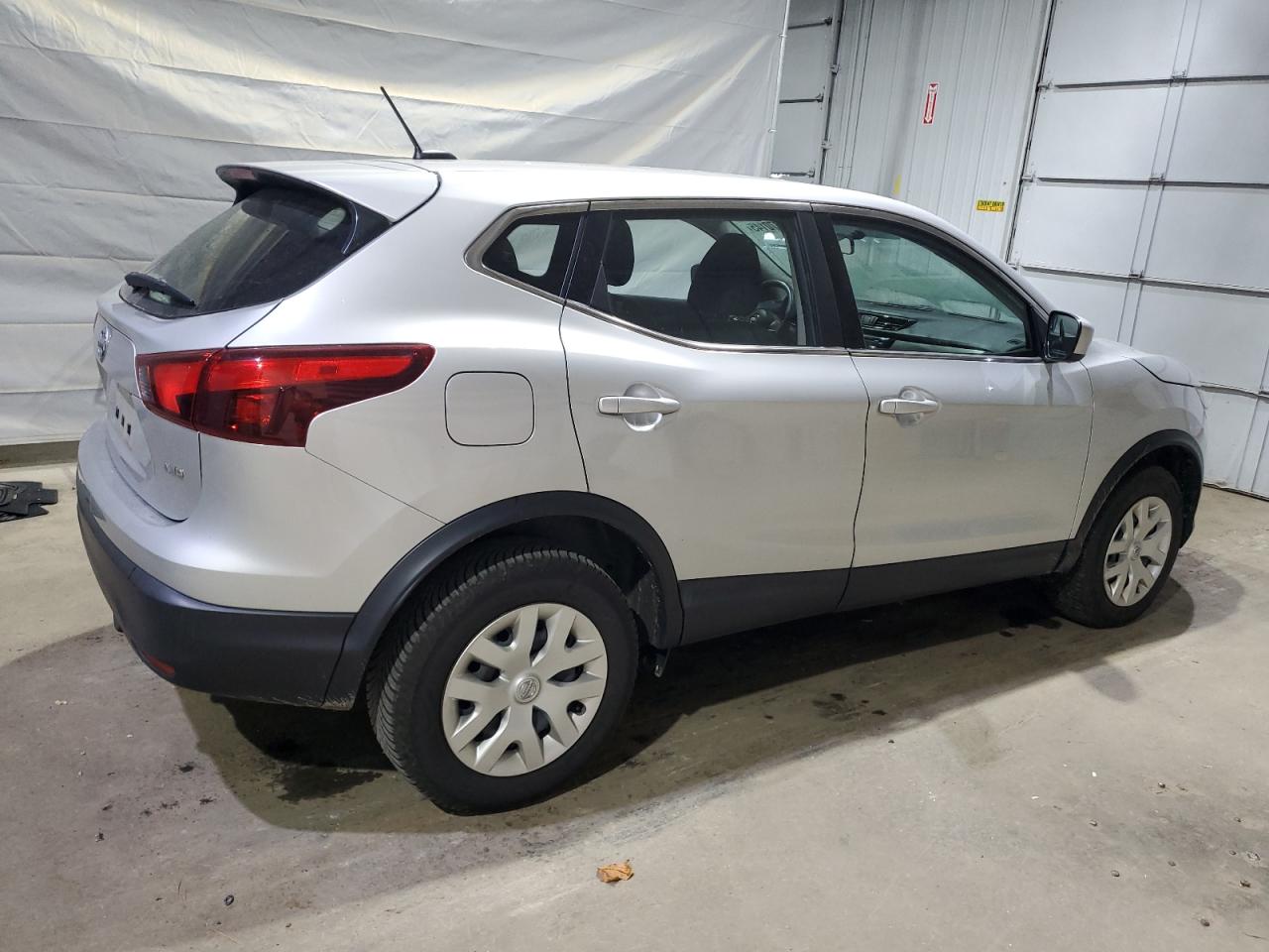 NISSAN ROGUE SPORT S