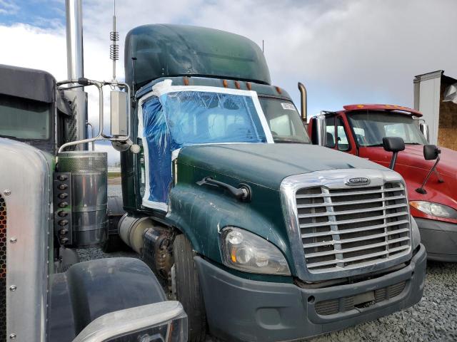 Global Auto Auctions: 2019 FREIGHTLINER CASCADIA 1