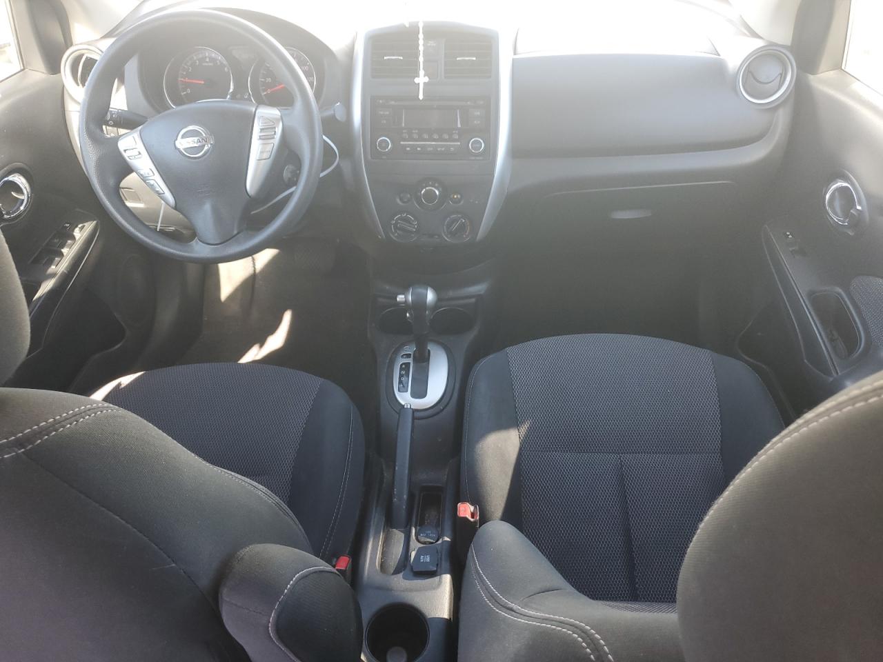 NISSAN VERSA S