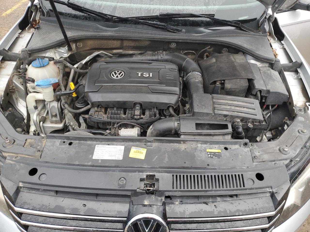 VOLKSWAGEN PASSAT S