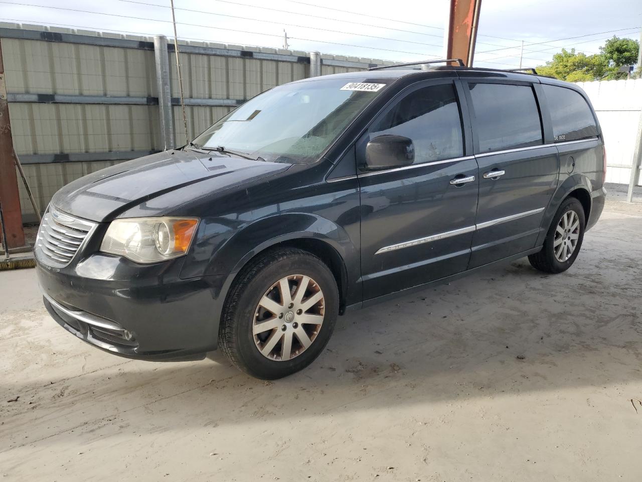 CHRYSLER TOWN & COUNTRY TOURING
