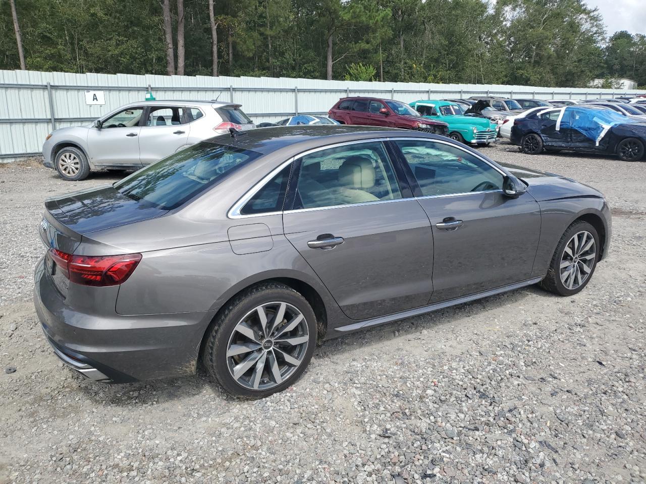 AUDI A4 PREMIUM 40