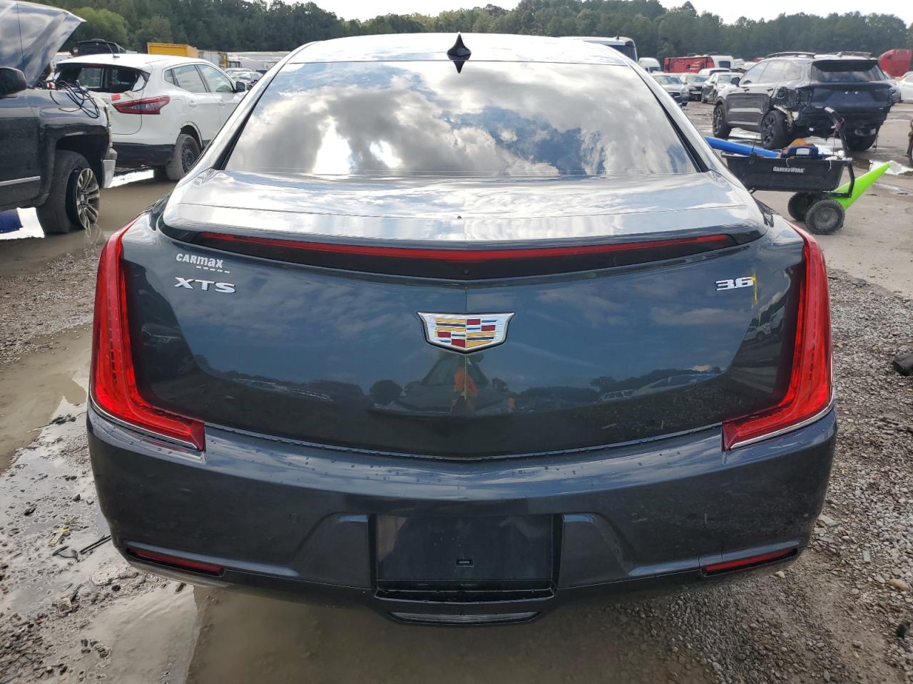 CADILLAC XTS