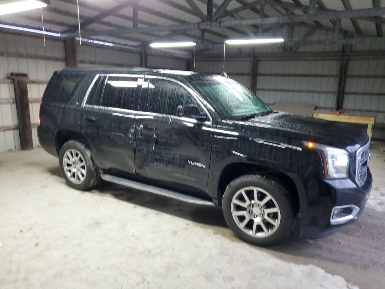 GMC YUKON SLT