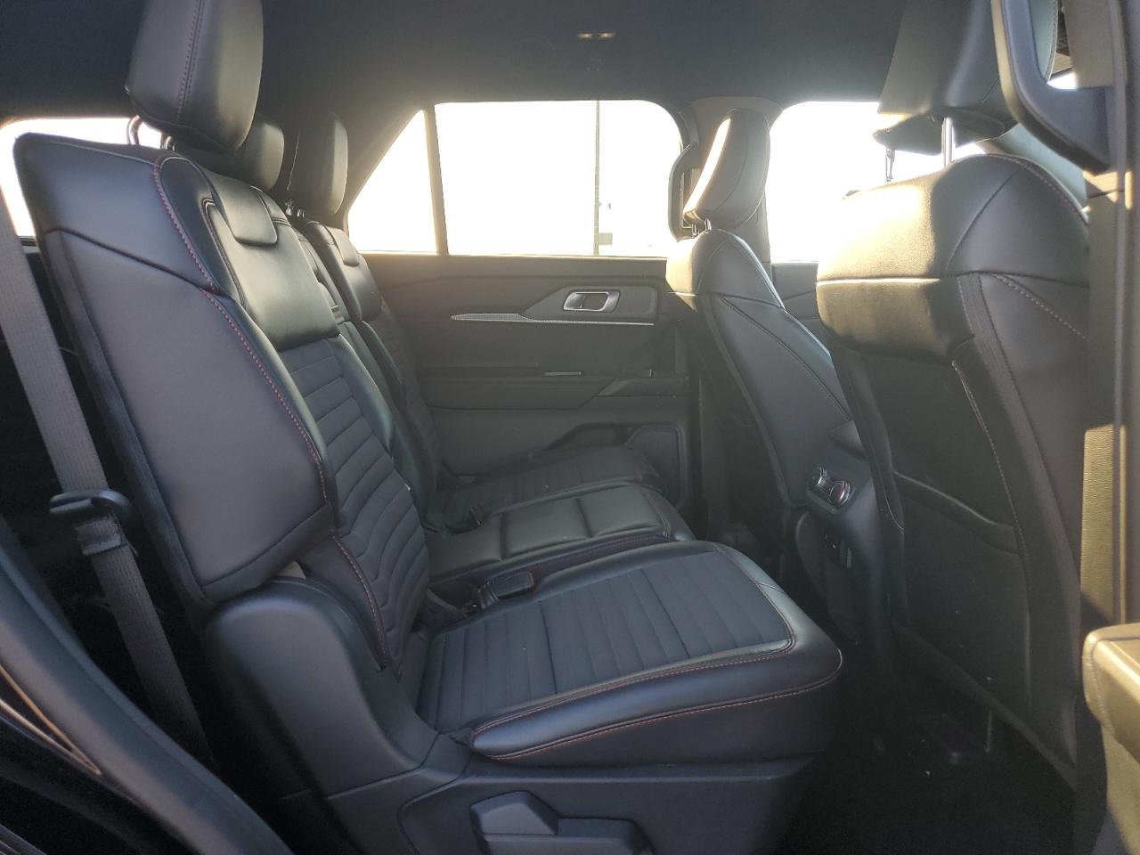 FORD EXPLORER ST-LINE