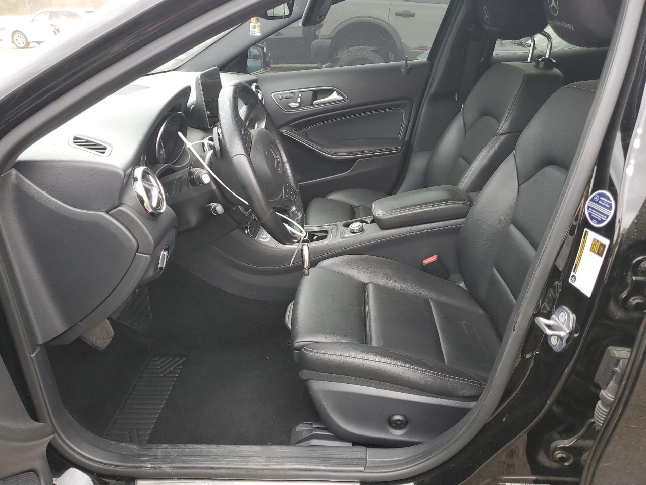 MERCEDES-BENZ GLA-CLASS 250 4MATIC