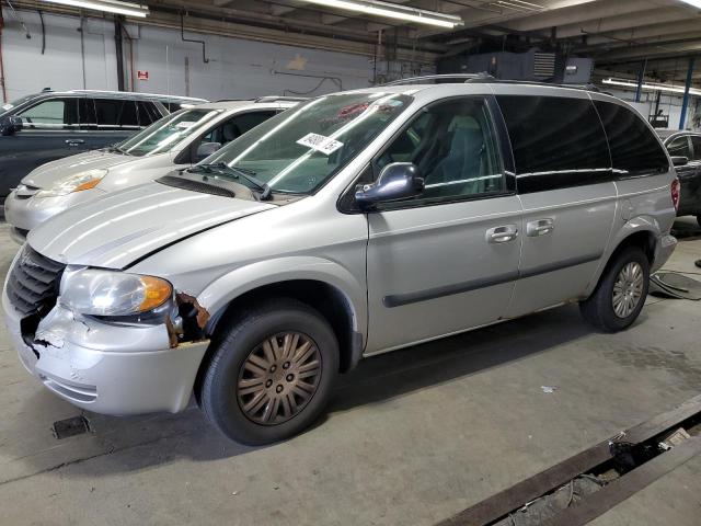 Global Auto Auctions: 2005 CHRYSLER TOWN & COUNTRY