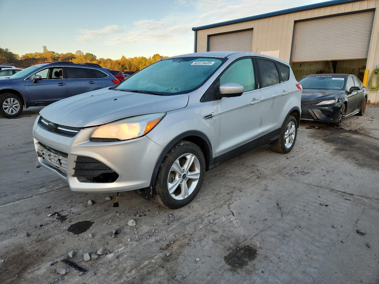 FORD ESCAPE SE