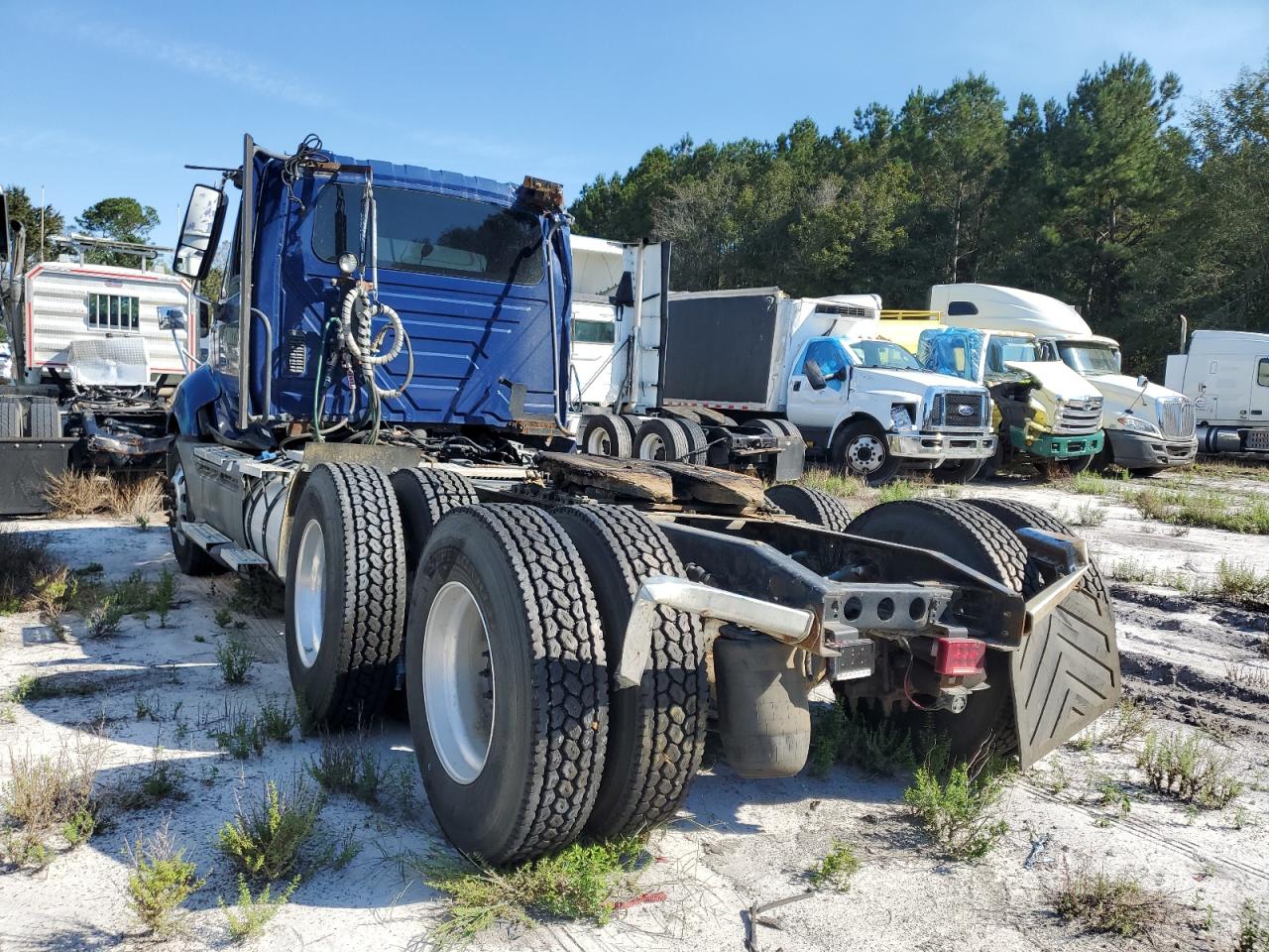 Lot #3287496018 2015 INTERNATIONAL PROSTAR