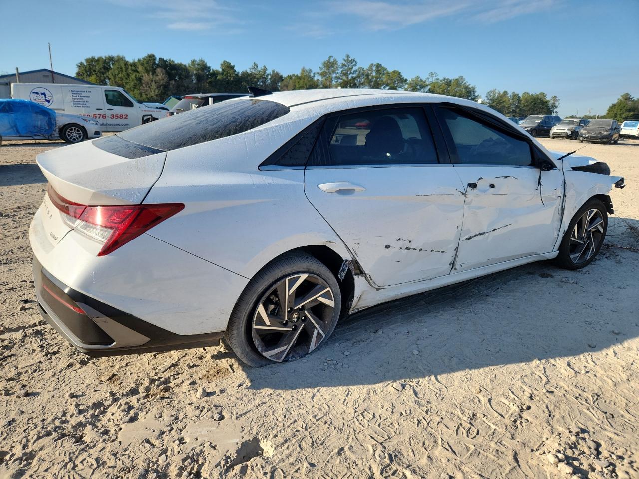 HYUNDAI ELANTRA LIMITED