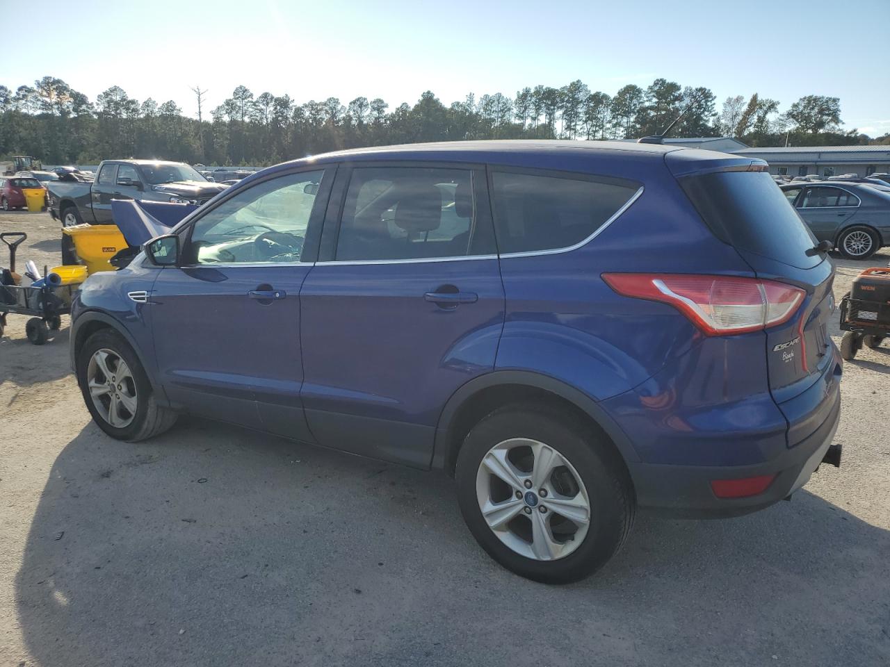 FORD ESCAPE SE