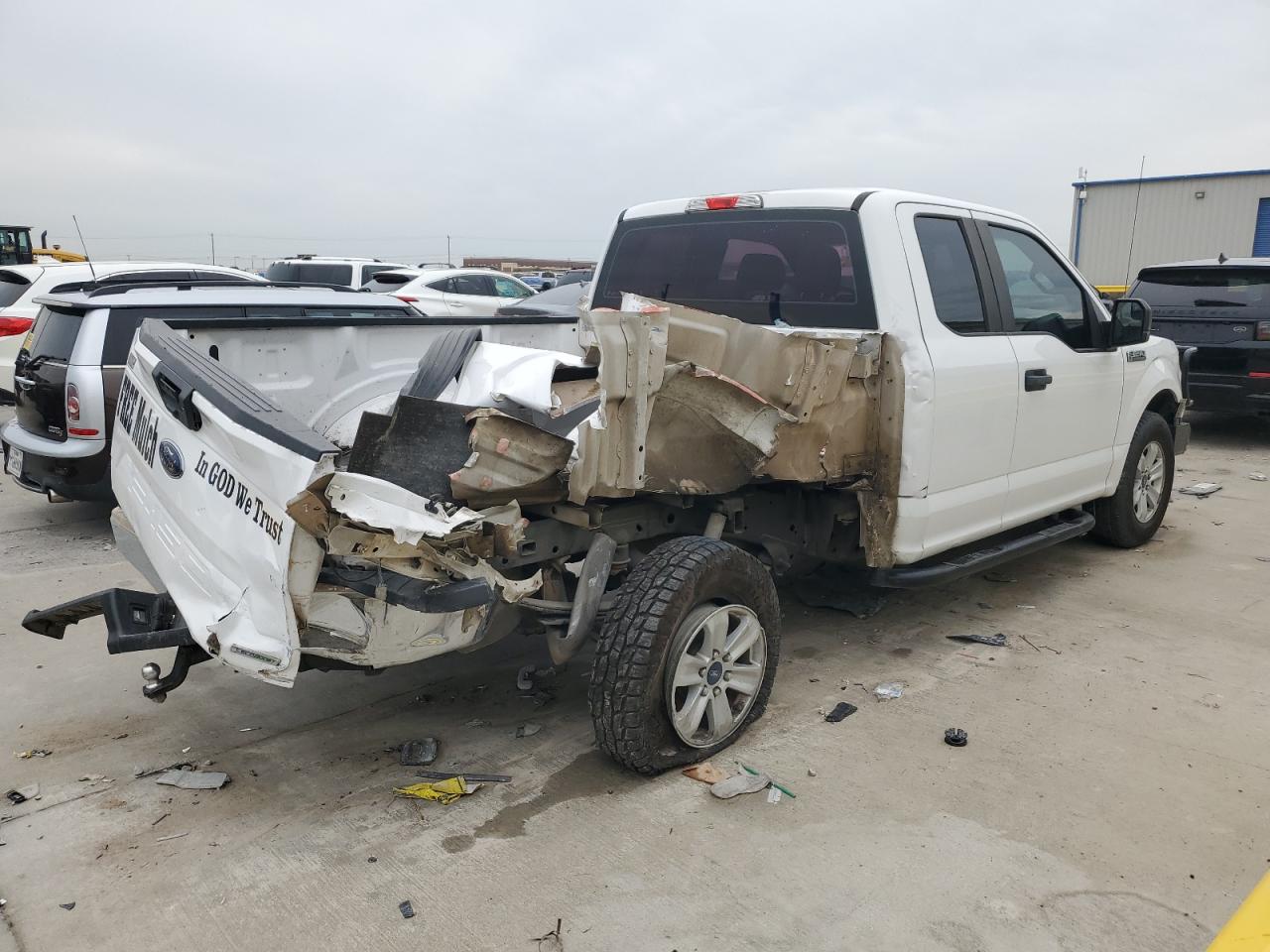 FORD F-150 SUPER CAB