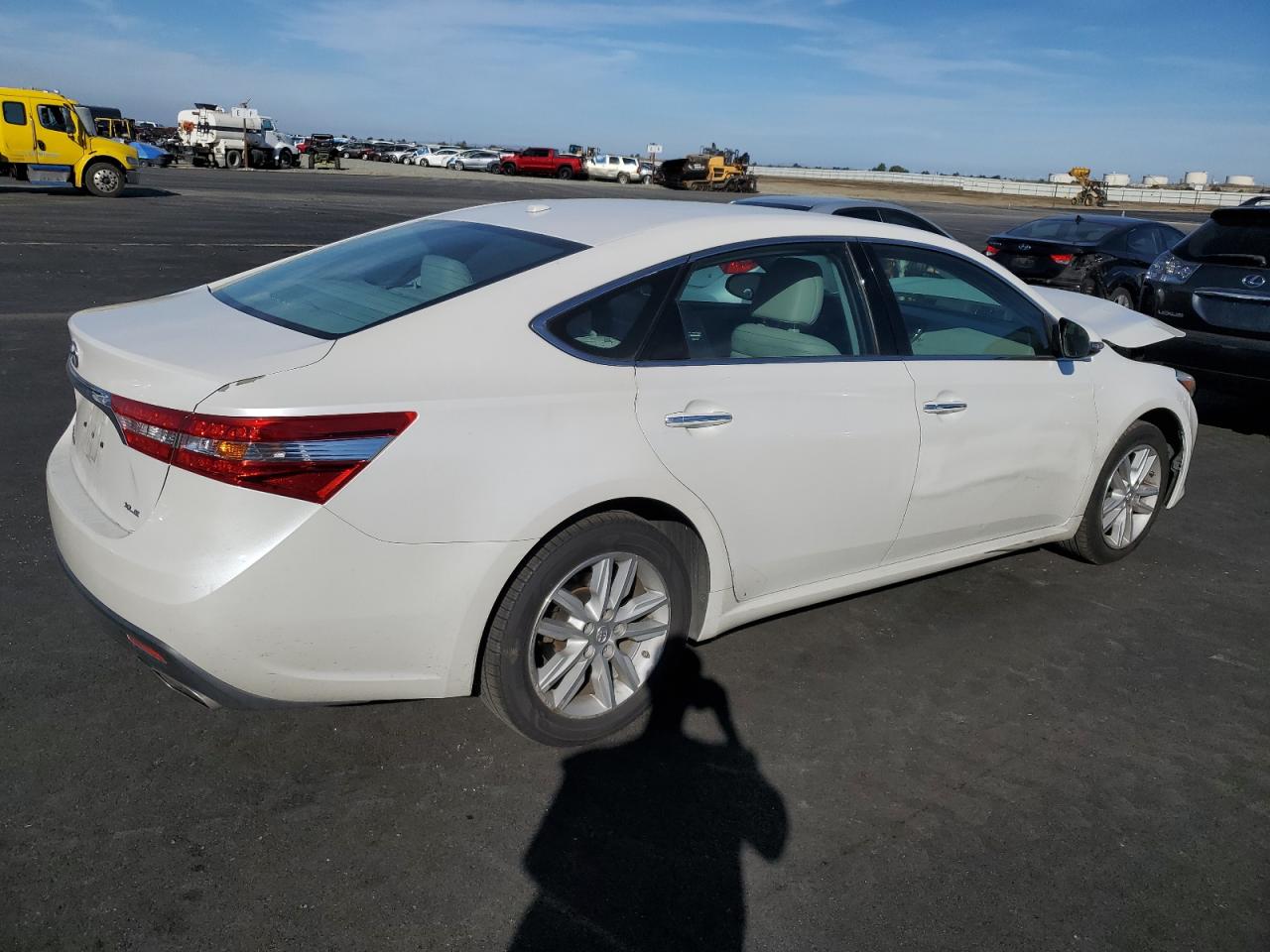 TOYOTA AVALON XLE