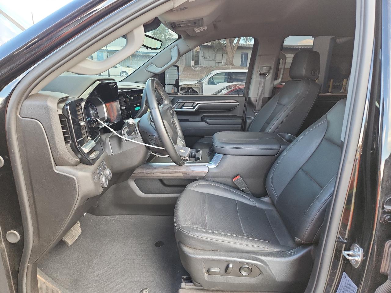 CHEVROLET SILVERADO K2500 HEAVY DUTY LTZ