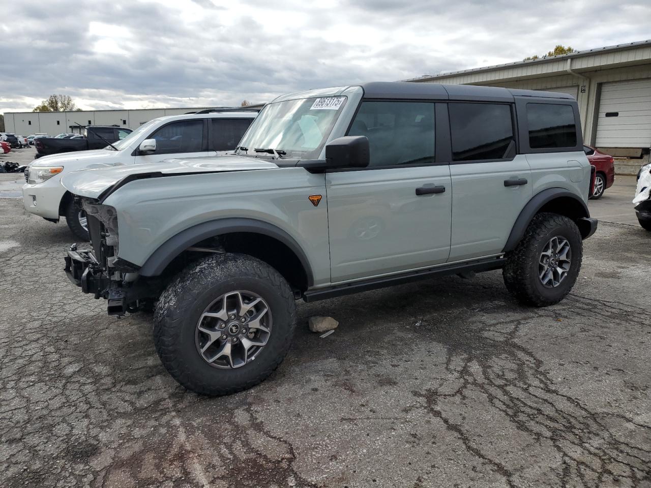 FORD BRONCO BADLANDS
