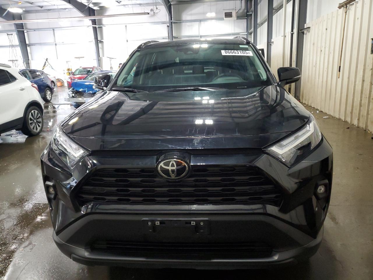 TOYOTA RAV4 XLE PREMIUM