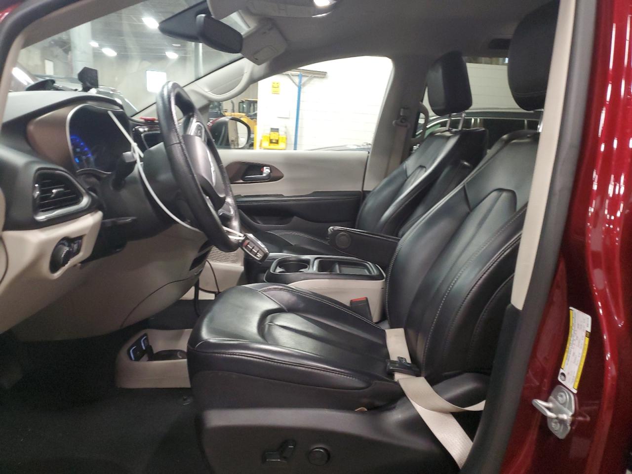 CHRYSLER VOYAGER LXI