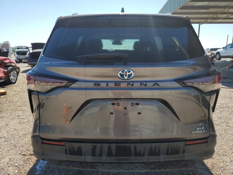 2023 TOYOTA SIENNA XLE #3317828196
