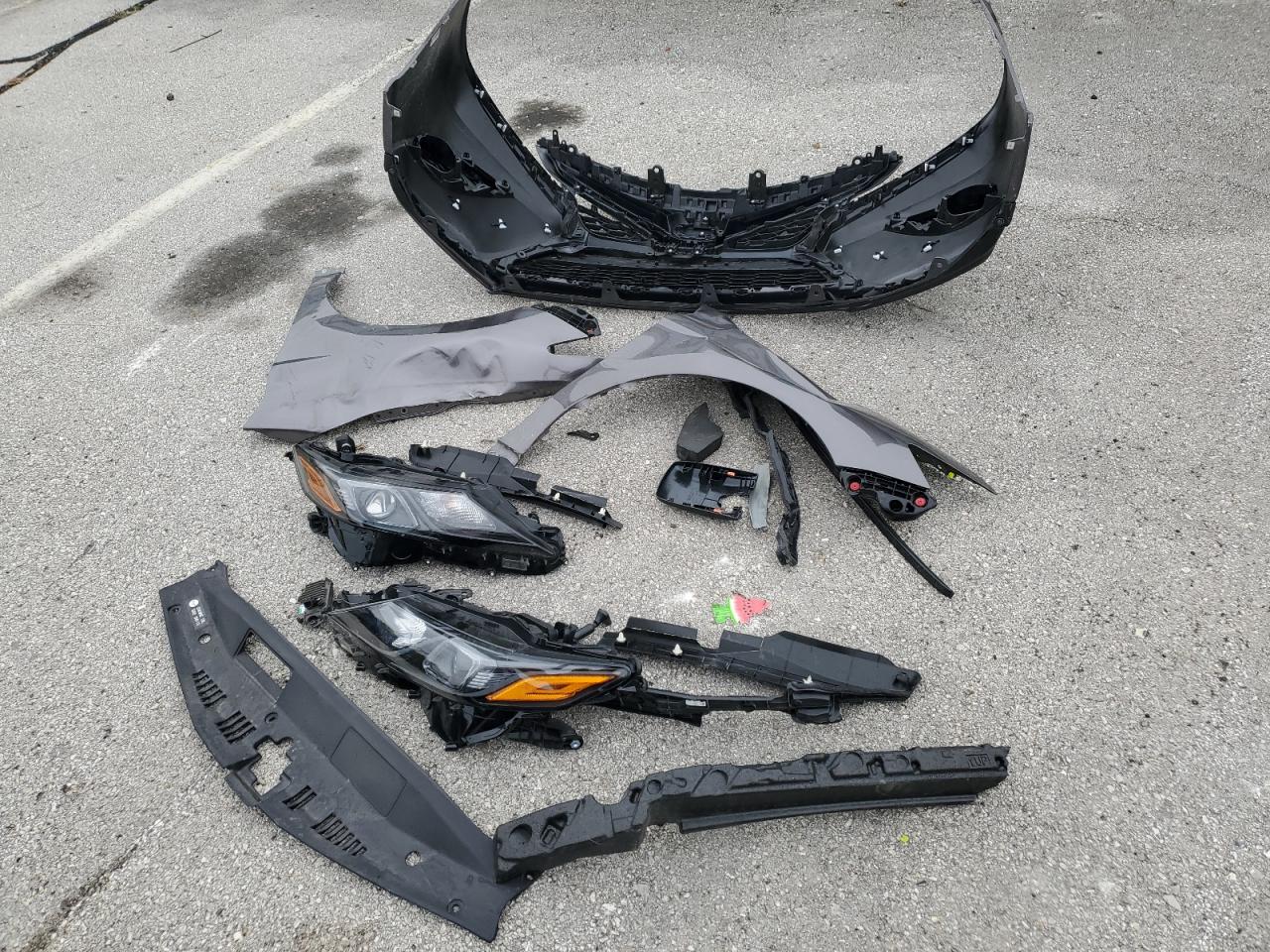 TOYOTA CAMRY SE NIGHT SHADE