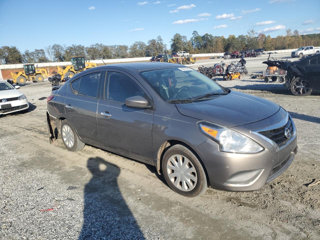 NISSAN VERSA S