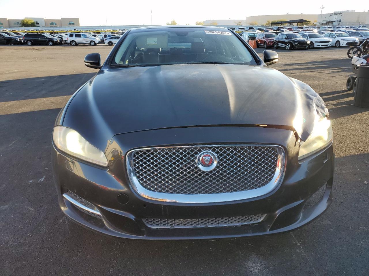 JAGUAR XJ