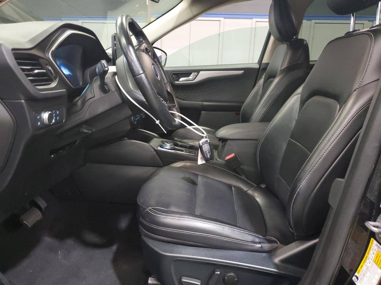 FORD ESCAPE SE SPORT