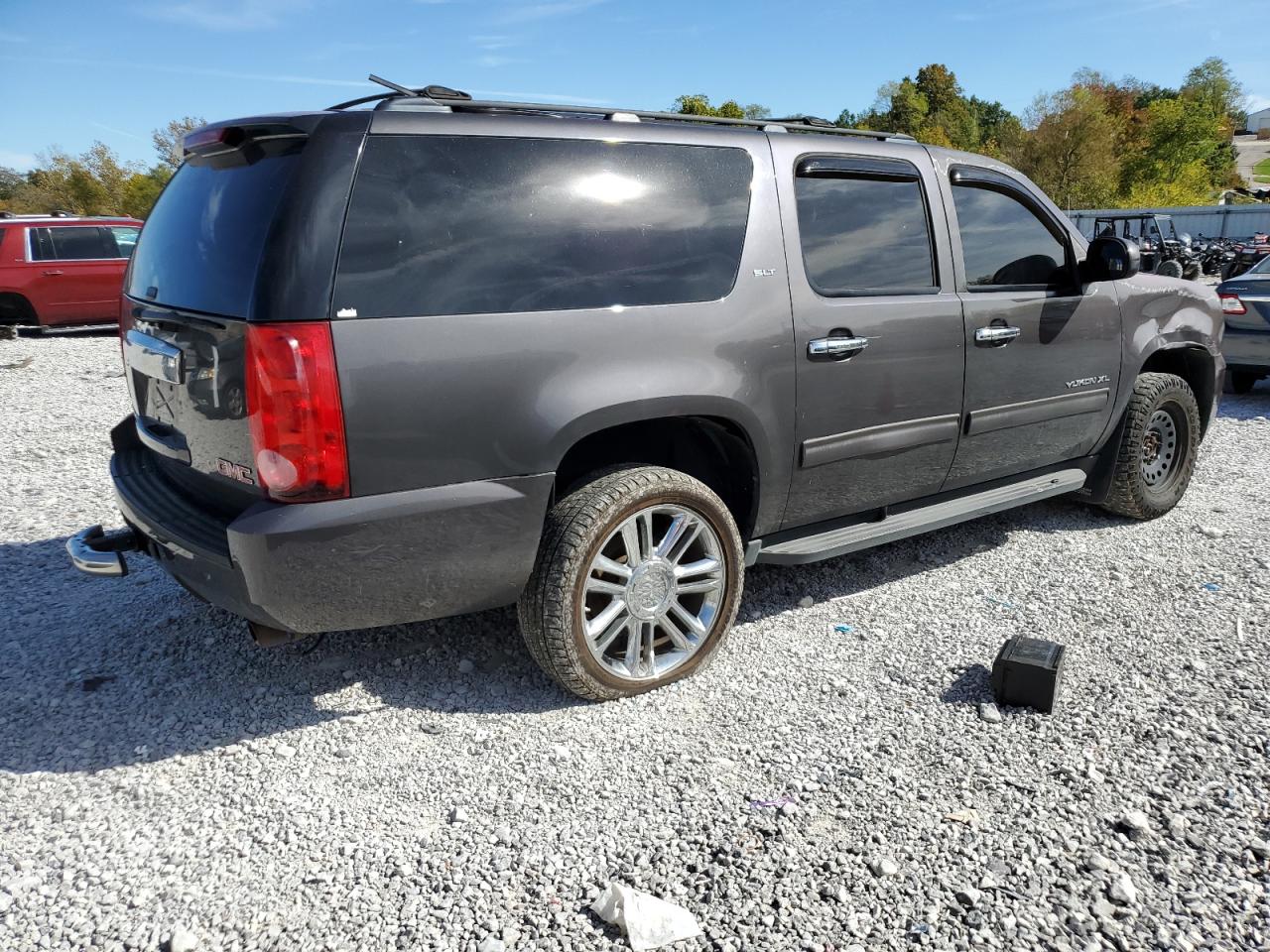 GMC YUKON K1500 SLT