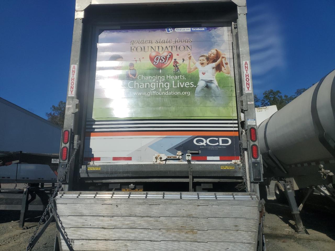 Lot #3270835427 2011 UTILITY UNKNOWN