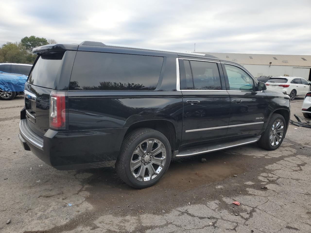 GMC YUKON DENALI