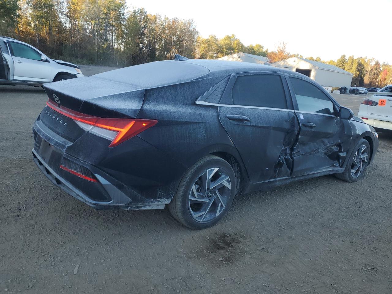 HYUNDAI ELANTRA LUXURY