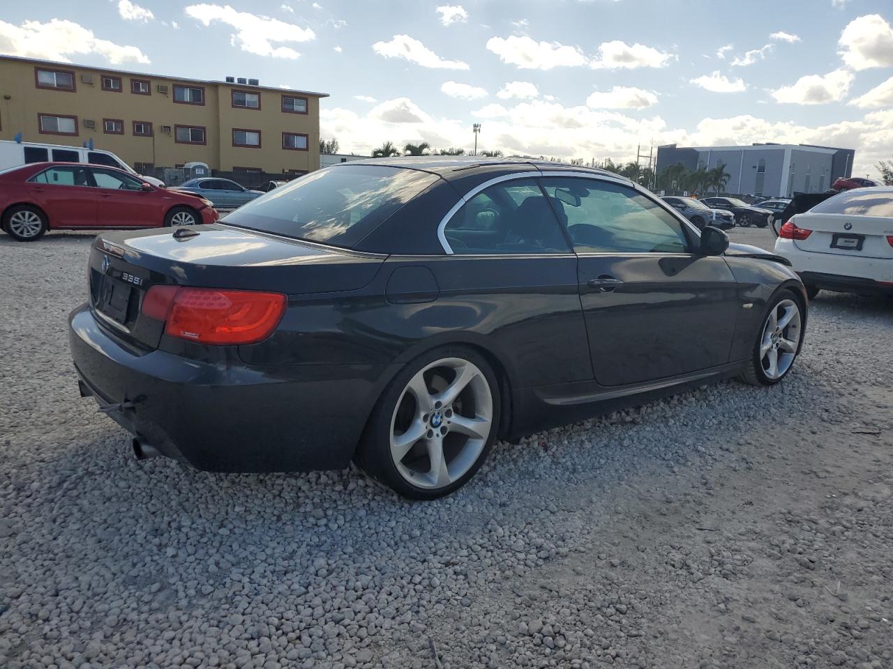 BMW 3 SERIES I