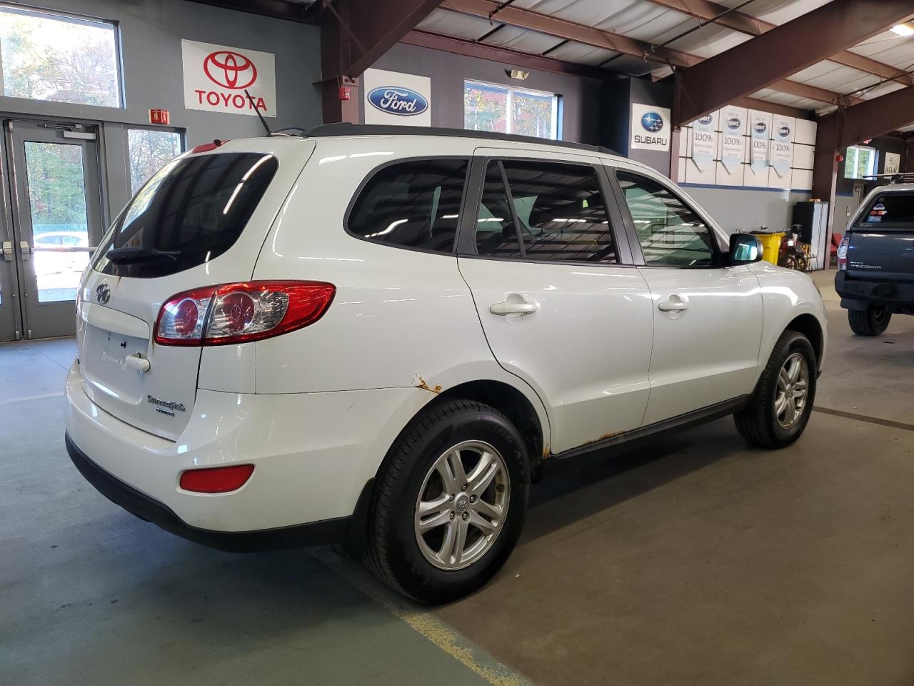 Lot #3261289897 2011 HYUNDAI SANTA FE G