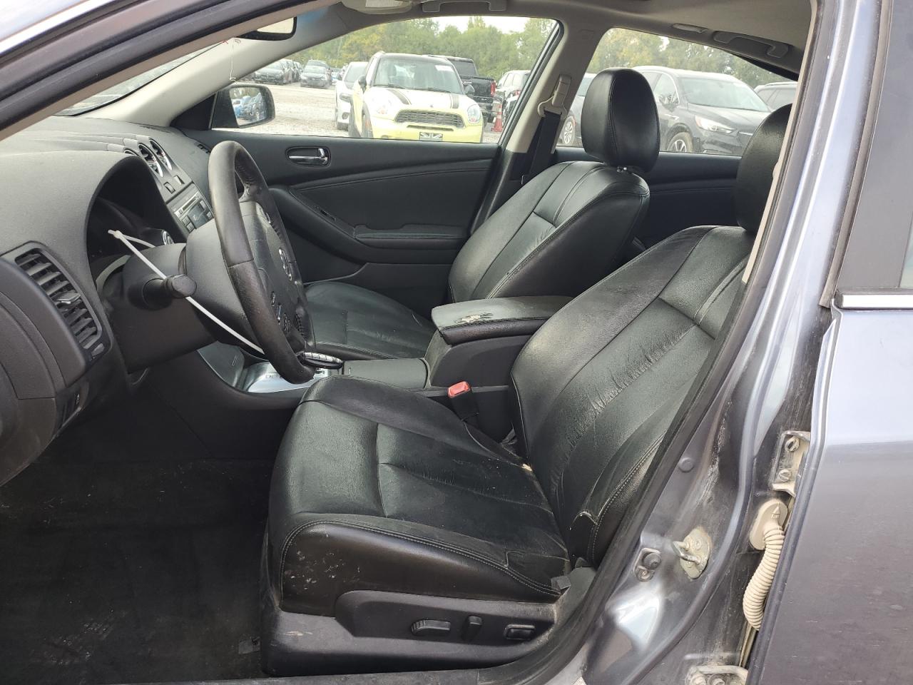 NISSAN ALTIMA BASE
