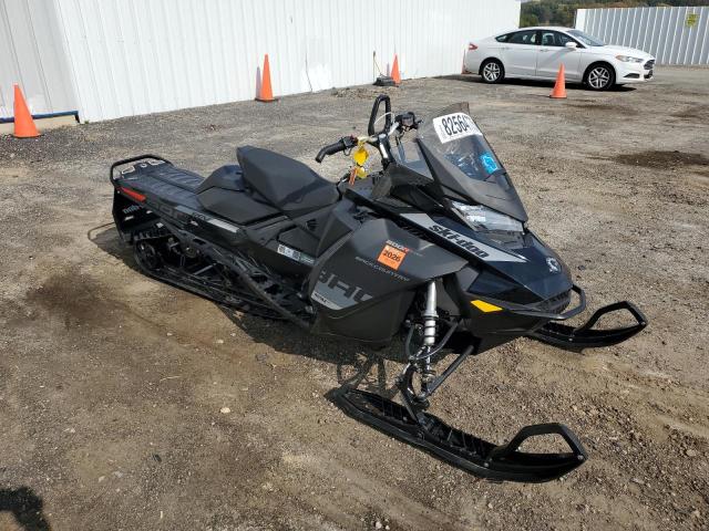 SKI-DOO MXZ