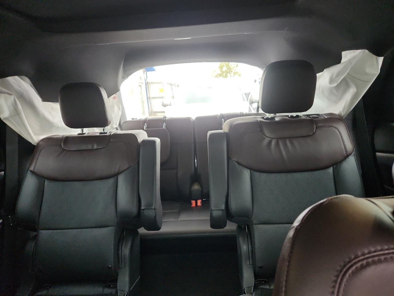 FORD EXPLORER PLATINUM