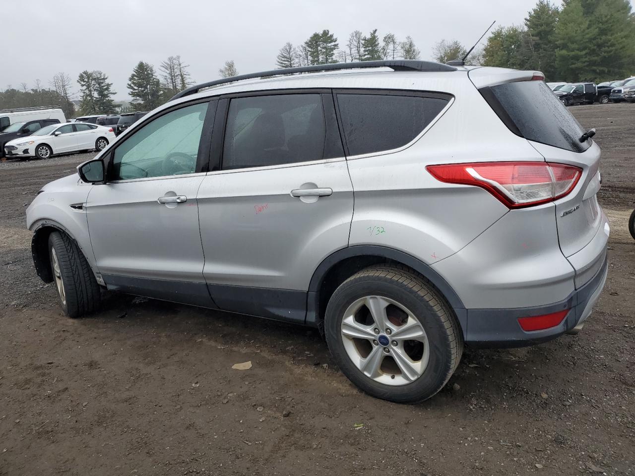 FORD ESCAPE SE