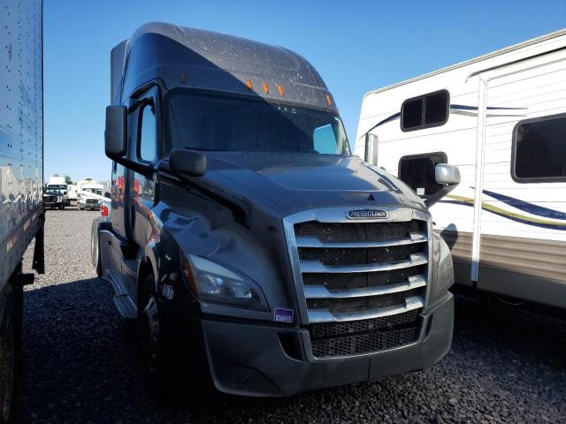 Global Auto Auctions: 2019 FREIGHTLINER CASCADIA 1