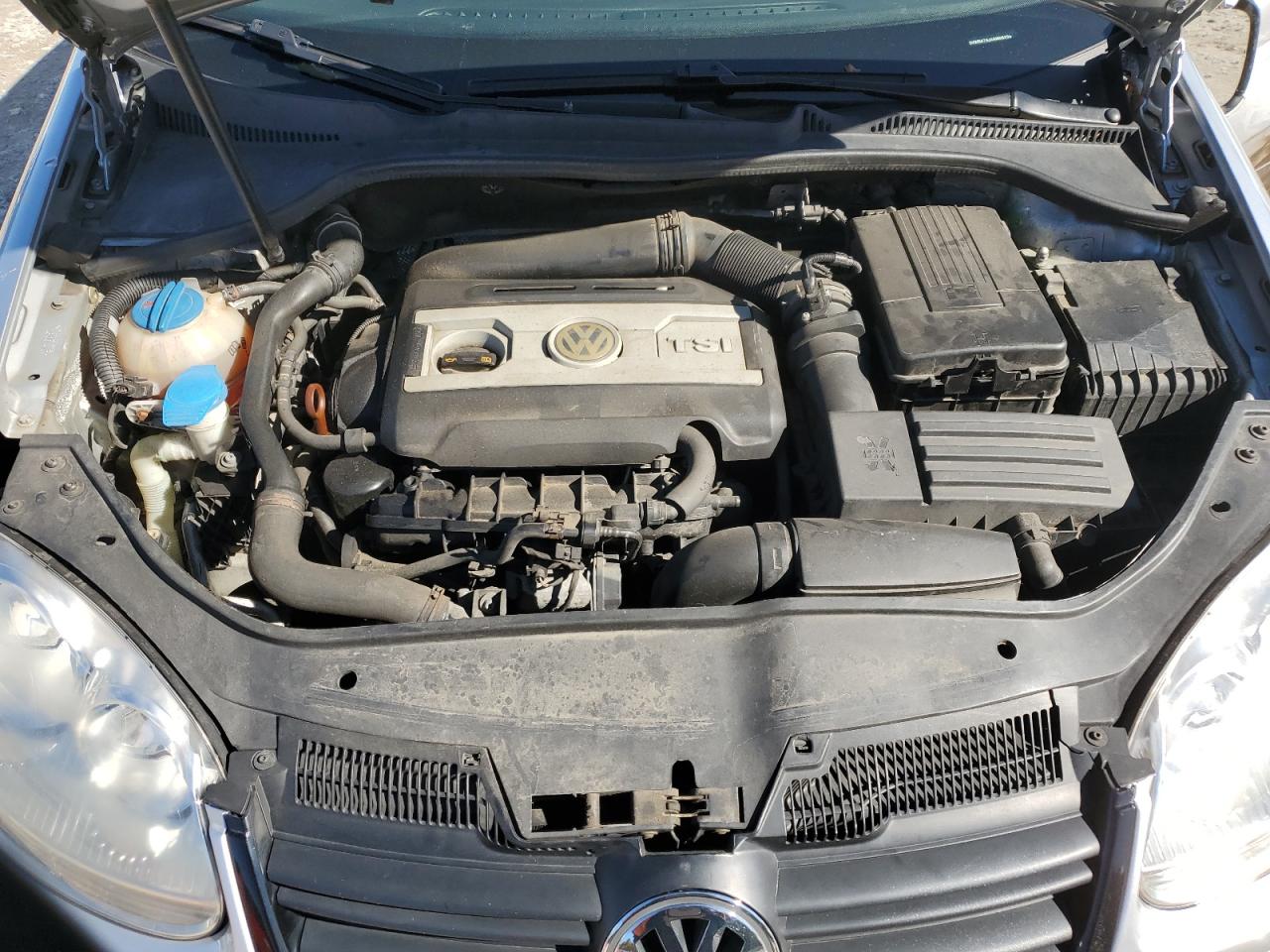 VOLKSWAGEN JETTA WOLFSBURG