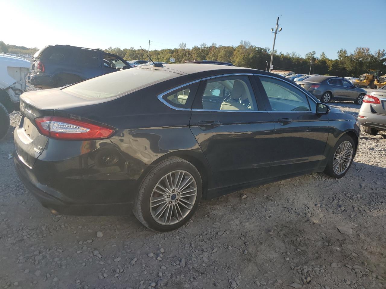 FORD FUSION SE