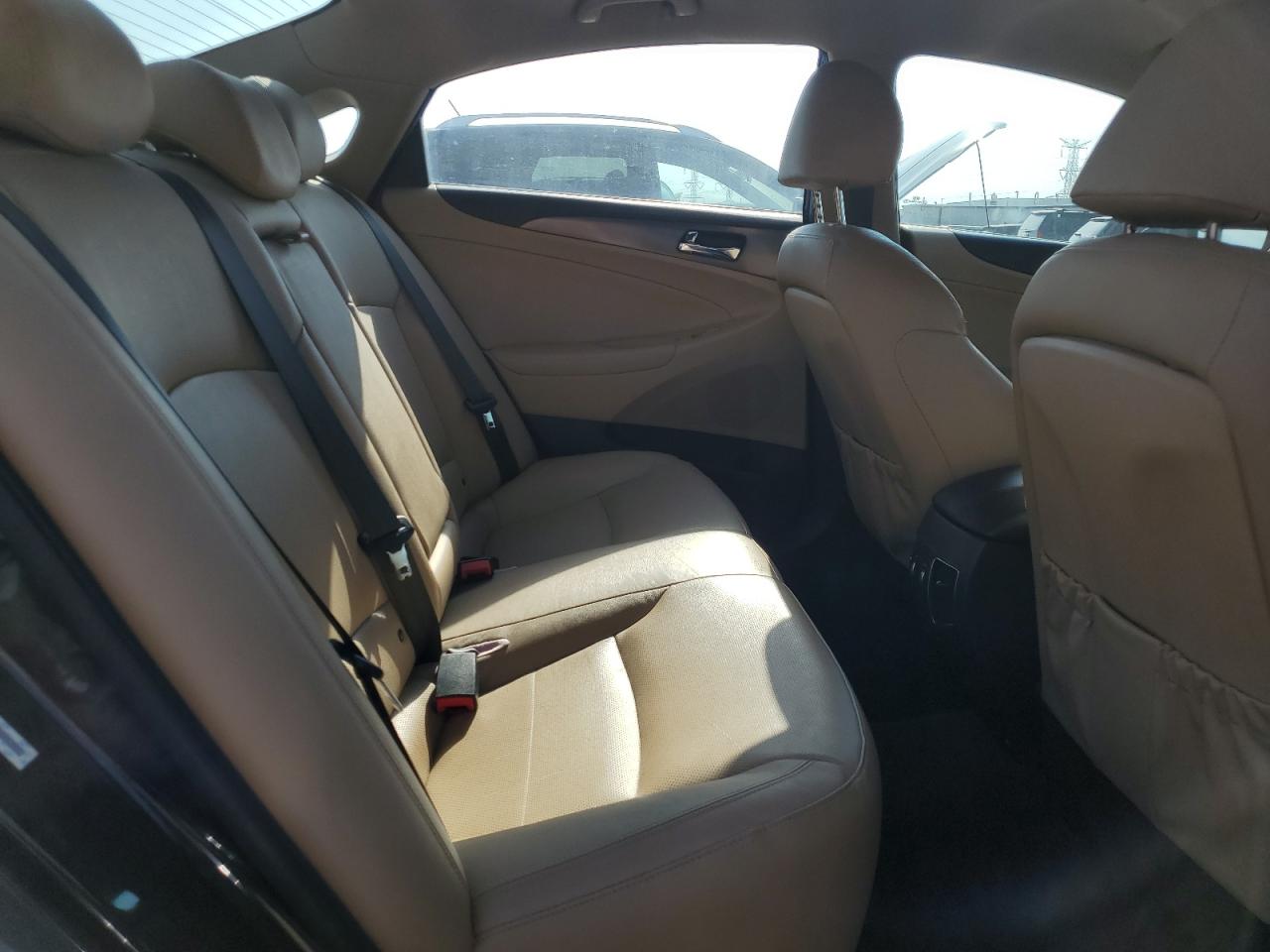 HYUNDAI SONATA HYBRID