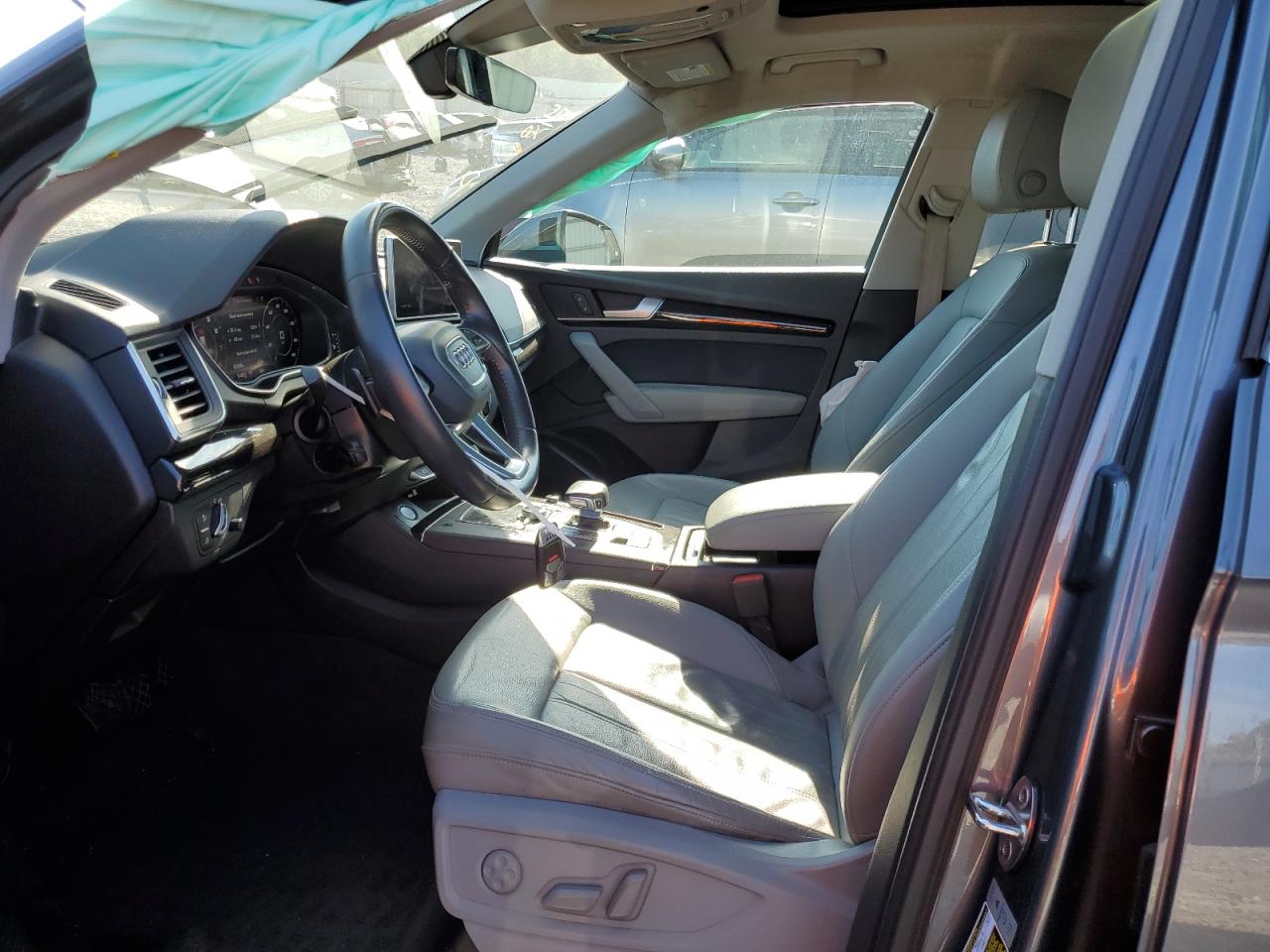 AUDI Q5 PREMIUM PLUS