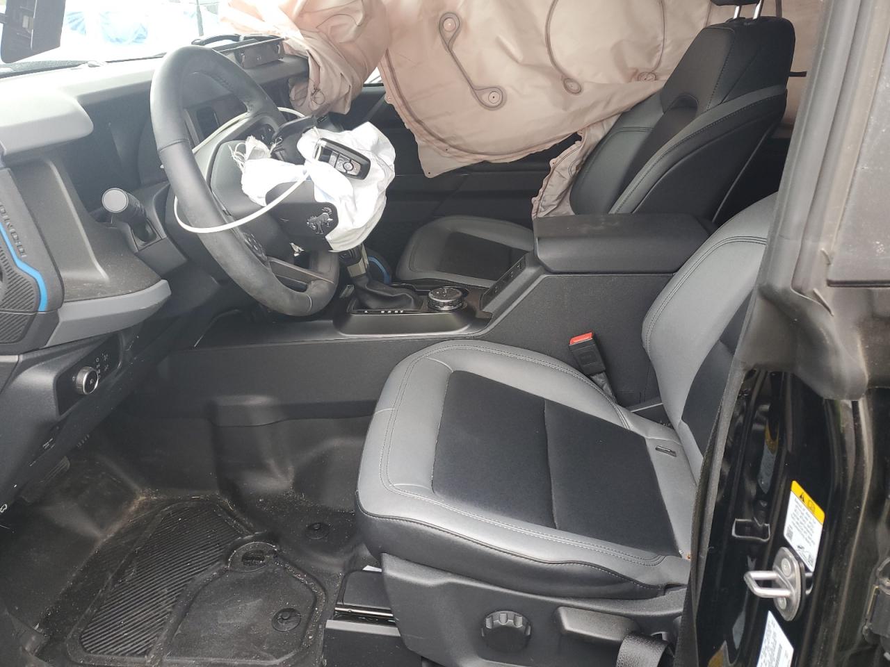 FORD BRONCO BLACK DIAMOND