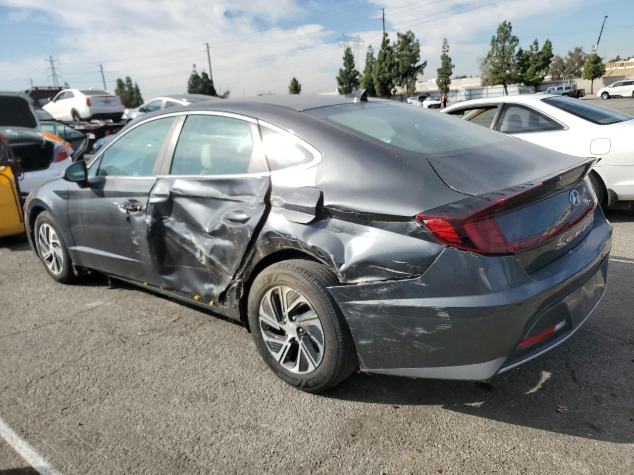 HYUNDAI SONATA HYBRID