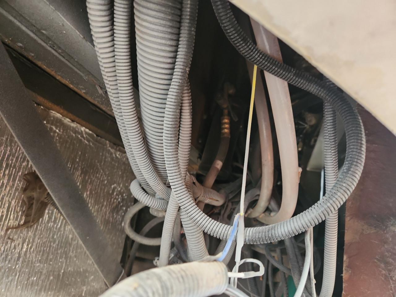 Lot #3284629343 2013 TIFFIN MOTORHOMES INC ALLEGRO BU