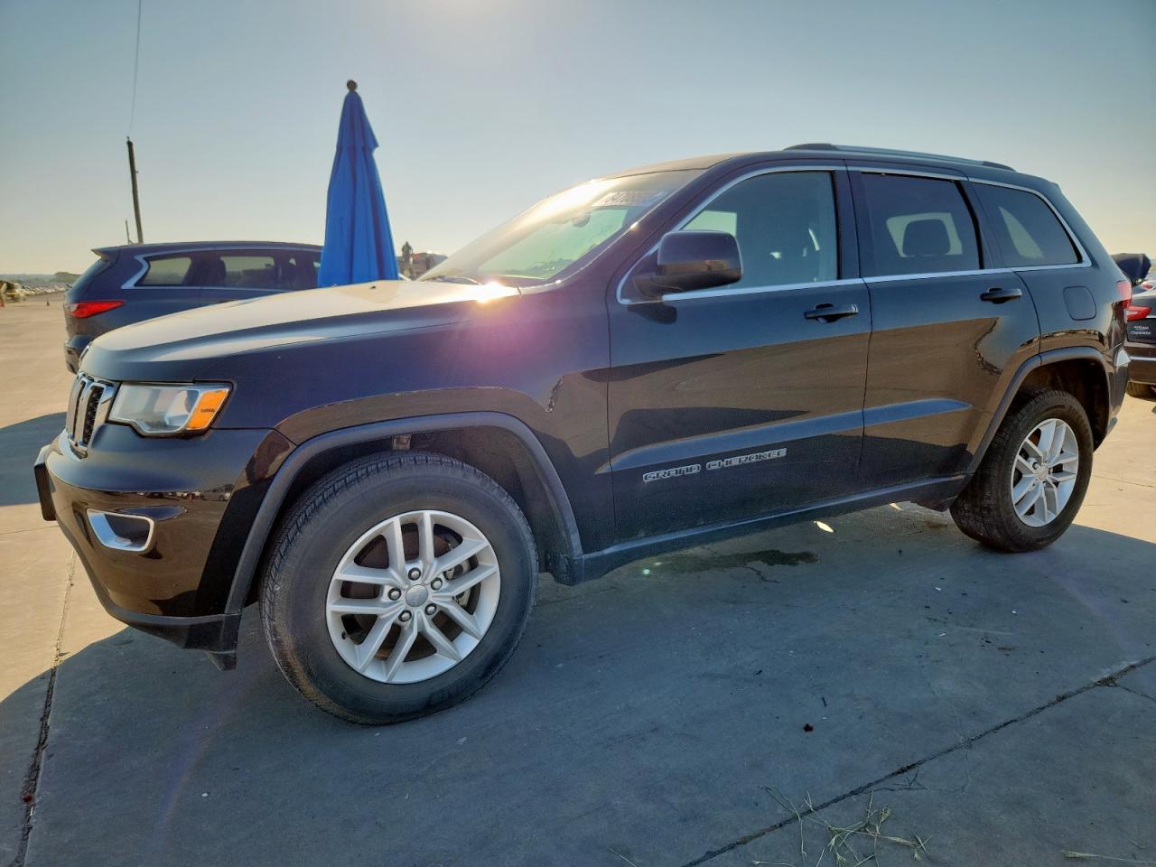 JEEP GRAND CHEROKEE LAREDO