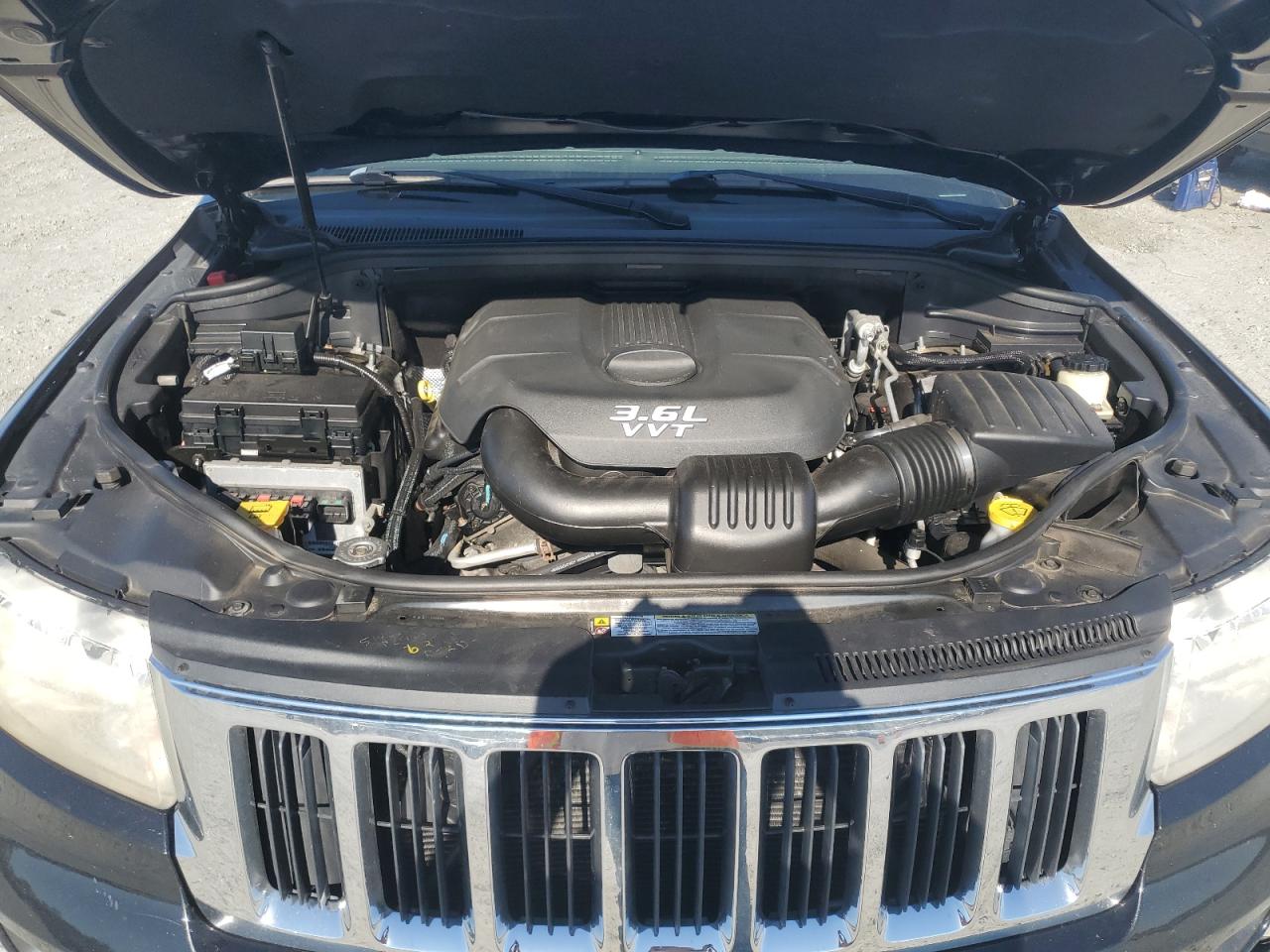 JEEP GRAND CHEROKEE LAREDO